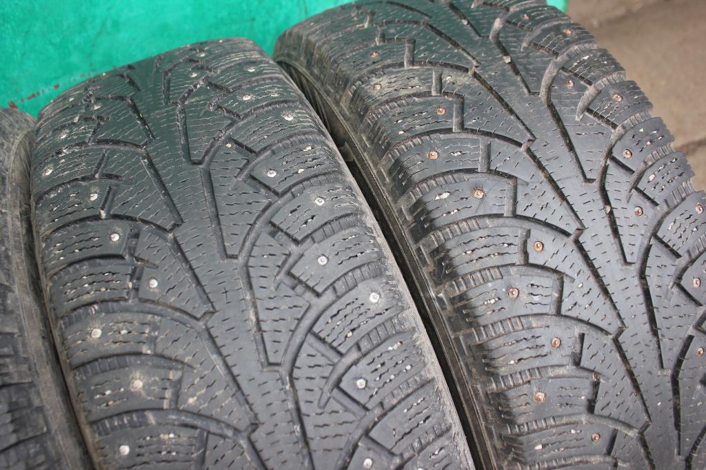 Nokian 235 65. Nokian Hakkapeliitta Sport Utility 5. 235/65 R17 зима. Cordovan Winter Claw extreme Grip 235 65 r17.