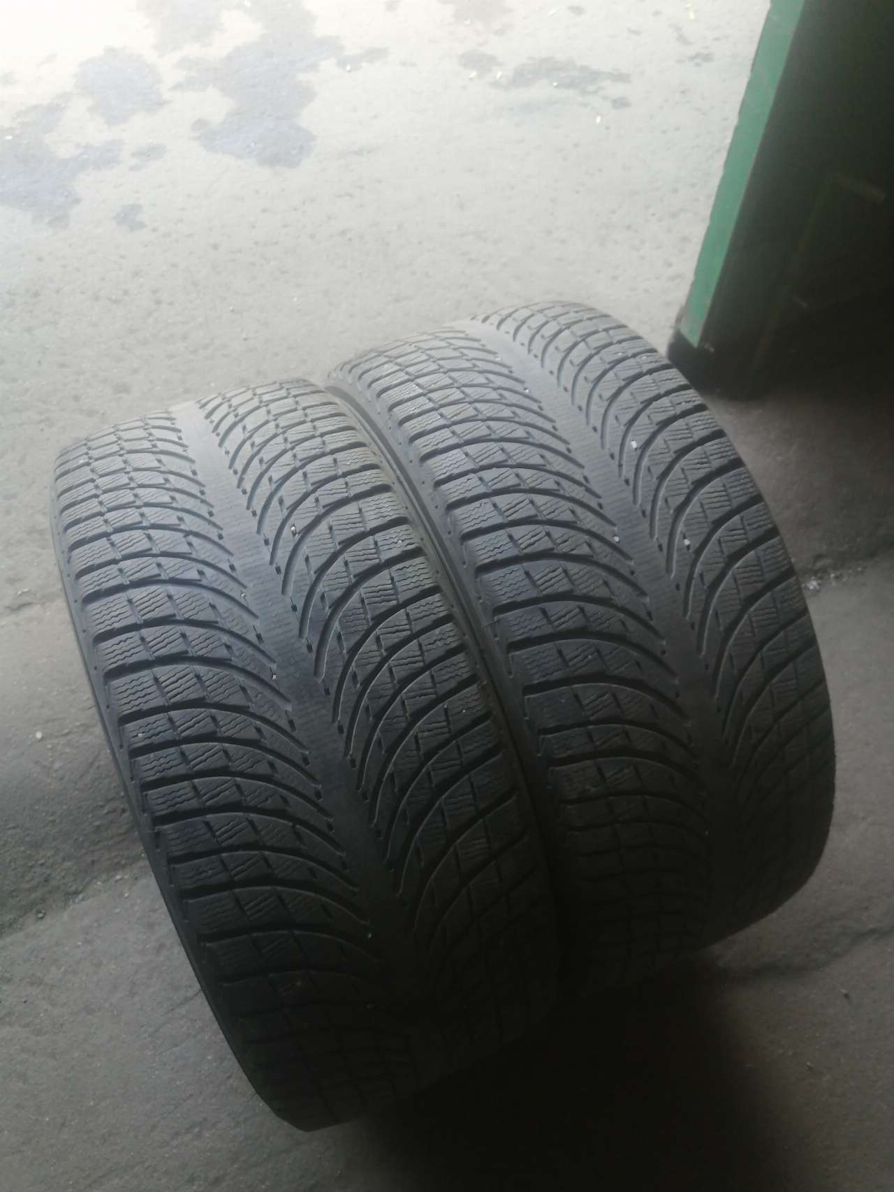 Зимние шины бу 265/40 r21 Michelin Latitude Alpin LA2 купить в Москве