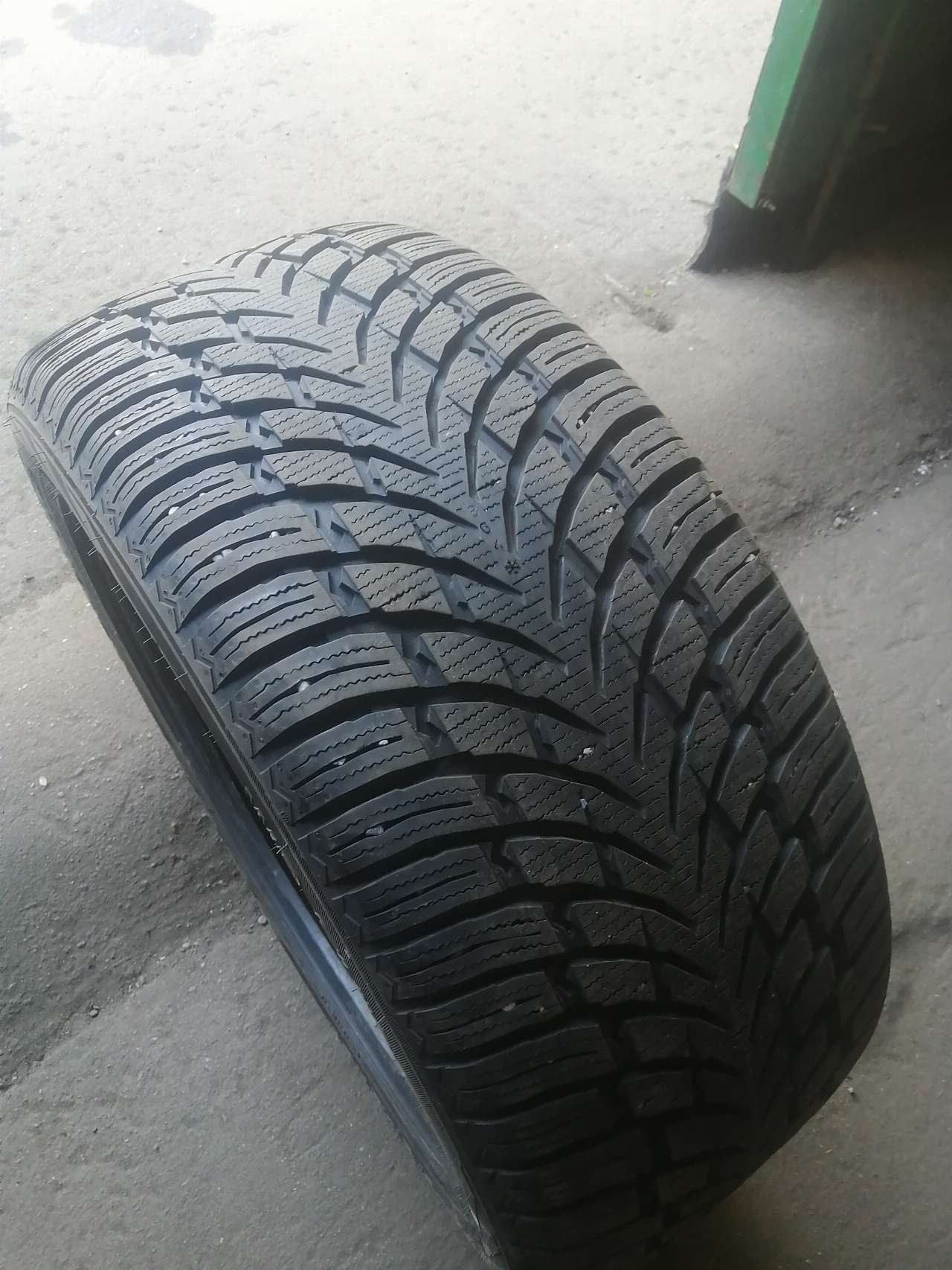 Nokian 275 45 r20. Зимняя резина 45 профиль. Резина зимой. Зимняя резина на девятку 13. Nokian WR 4 275/40 r20 106v.