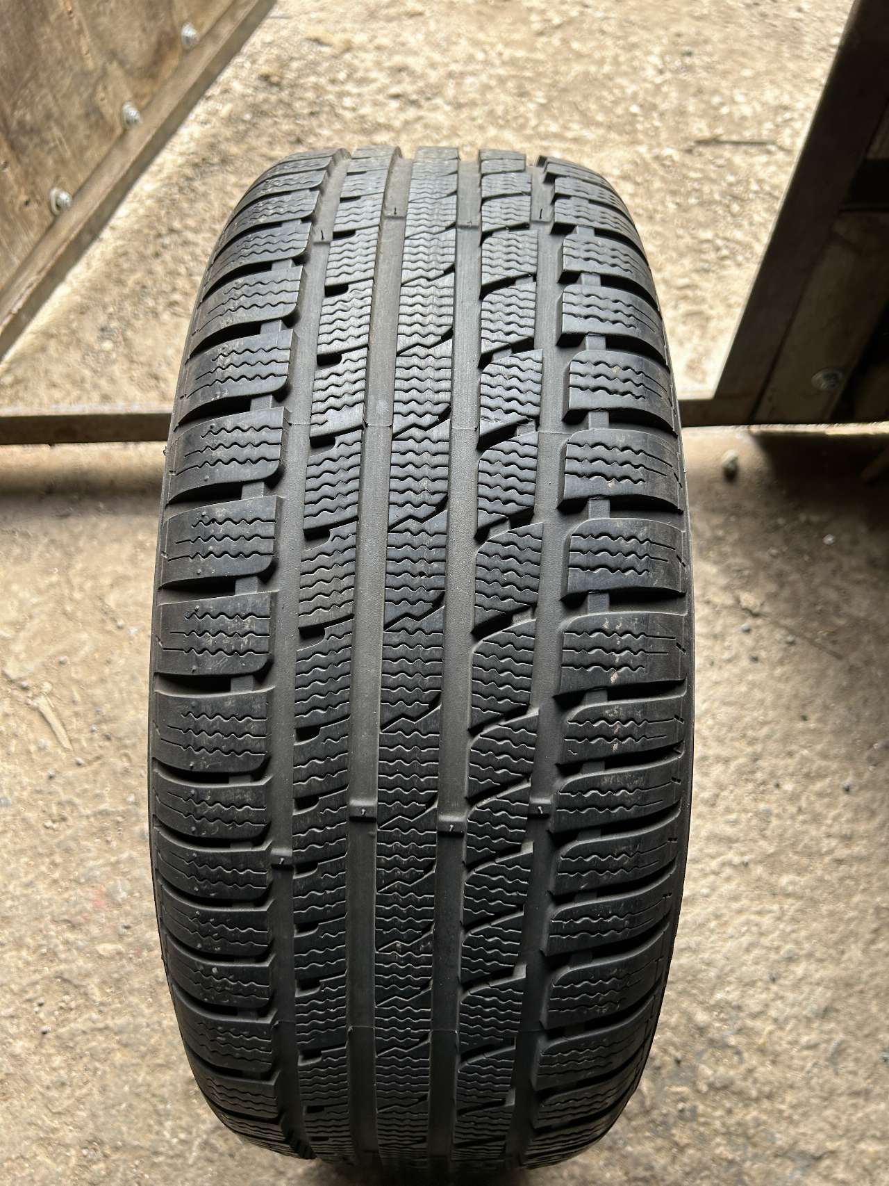 Кумхо 205 55 16 отзывы. Kumho 205 16c Venture зимняя шипованная.